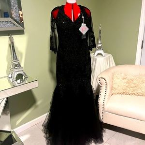 Beautiful gown black dress.new with tags